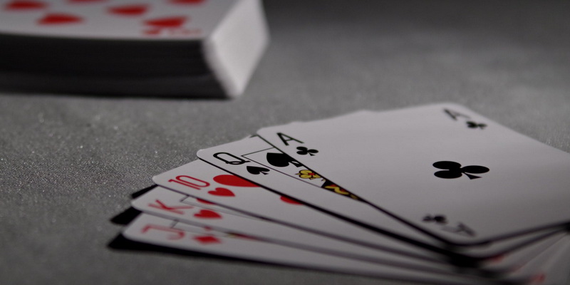 Pokerio kortos ir žaidimo patarimai